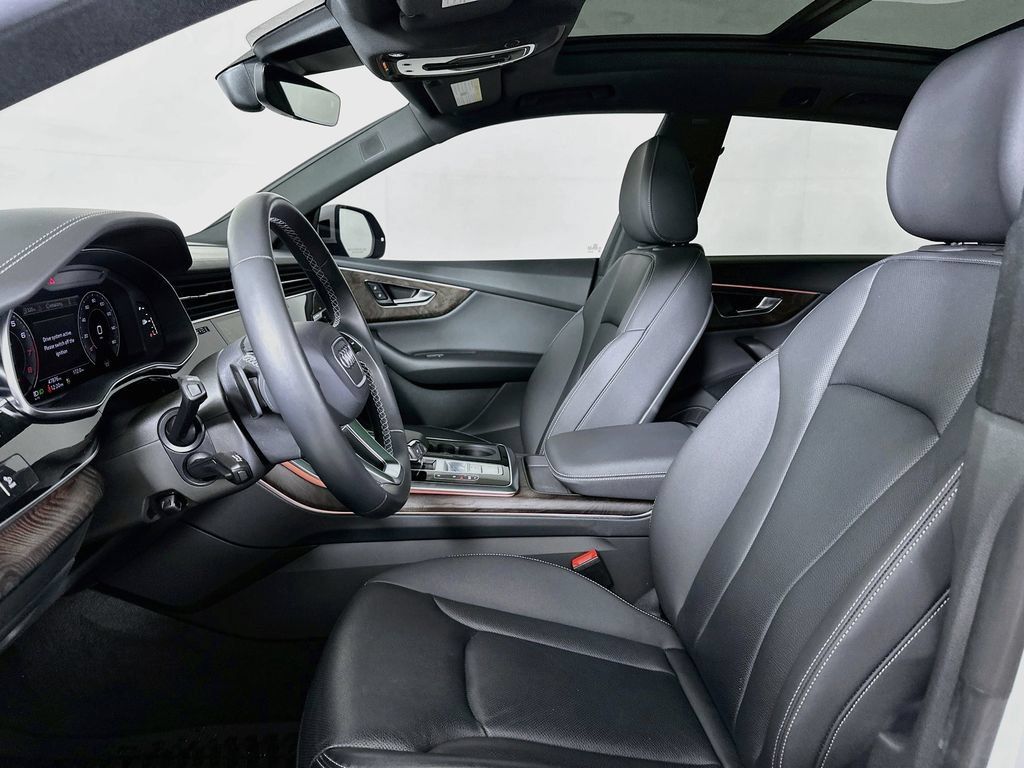Used 2021 Audi Q8 Prestige w/ Prestige Package AWD/4WD image 8