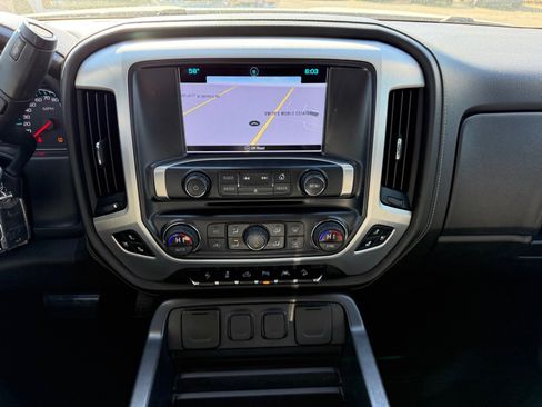 Used 2018 GMC Sierra 1500 SLT image 17