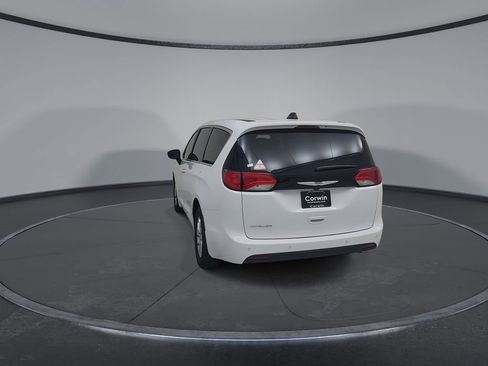New 2026 Chrysler Voyager LX image 12