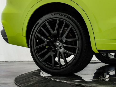 Used 2021 Maserati Levante S GranSport image 93