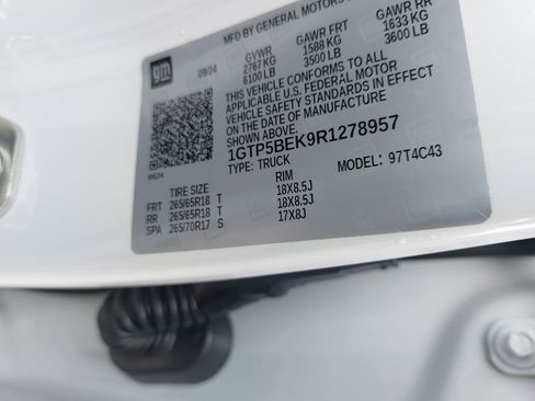 Used 2024 GMC Canyon Elevation w/ Convenience Package image 37