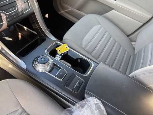 Used 2017 Ford Fusion Energi Titanium image 9