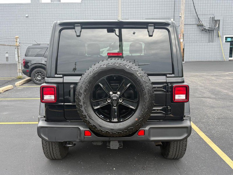 Used 2021 Jeep Wrangler Unlimited Sahara AWD/4WD image 5