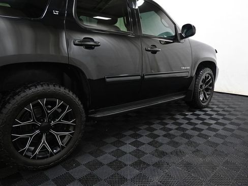 Used 2013 Chevrolet Tahoe LT w/ Luxury Package image 16