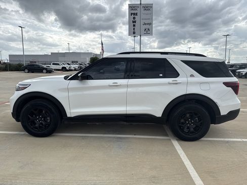 Used 2023 Ford Explorer Timberline w/ Timberline Technology Package AWD/4WD image 9