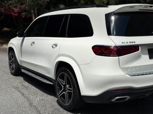 Used 2021 Mercedes-Benz GLS 580 4MATIC image 13
