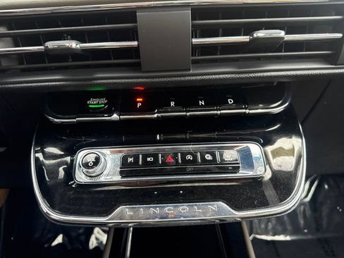 Used 2023 Lincoln Corsair AWD w/ Equipment Group 101A image 21