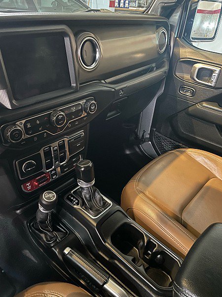 Used 2020 Jeep Gladiator Rubicon AWD/4WD image 10