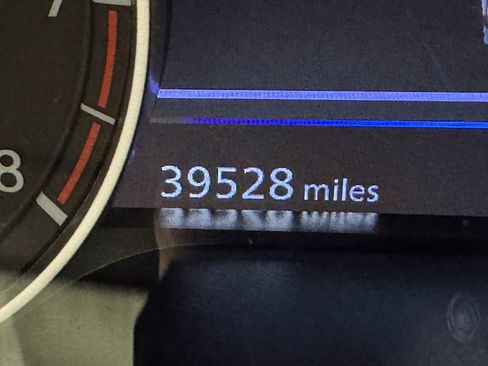 Used 2024 Nissan Altima 2.5 SV image 20