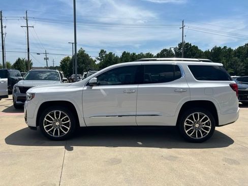 Used 2023 GMC Acadia Denali AWD/4WD image 5