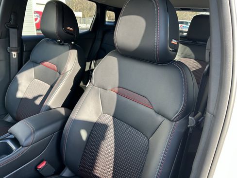 New 2026 Nissan Kicks SR w/ SR Premium Package image 10