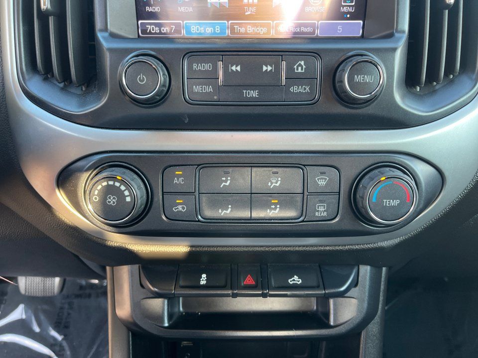 Used 2018 Chevrolet Colorado LT w/ LT Convenience Package RWD image 18