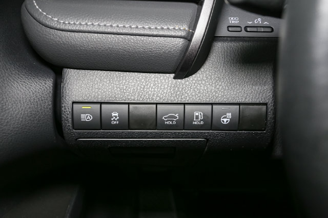 Used 2024 Toyota Camry SE w/ Cold Weather Package FWD image 30