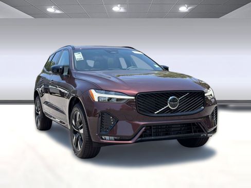 New 2026 Volvo XC60 B5 Plus w/ Climate Package AWD/4WD image 7