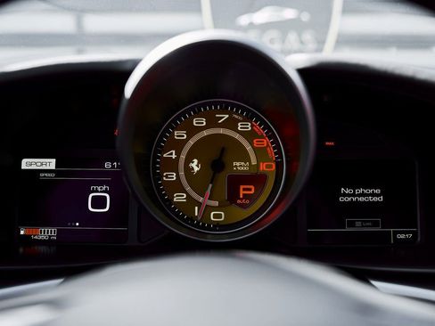 Used 2019 Ferrari GTC4Lusso AWD/4WD image 60