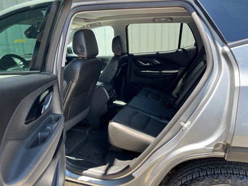 Used 2023 GMC Terrain AT4 w/ Tech Package AWD/4WD image 12