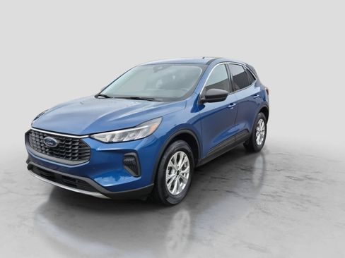 Used 2023 Ford Escape Active w/ Tech Pack #1 AWD/4WD image 4