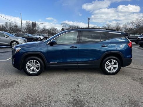 Used 2020 GMC Terrain SLE w/ Driver Convenience Package image 2