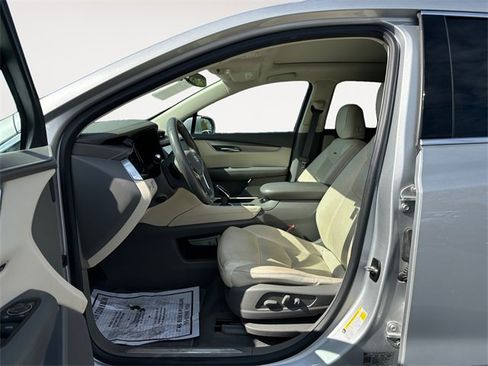 Used 2018 Cadillac XT5 Luxury image 9