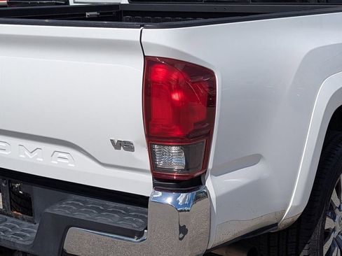 Used 2019 Toyota Tacoma SR5 image 7