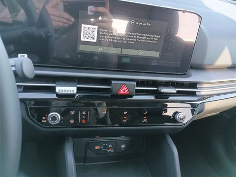 New 2026 Kia Sportage LX image 25