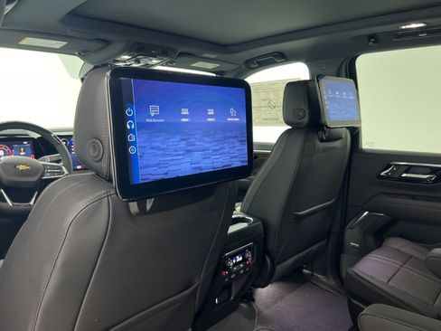 New 2026 Chevrolet Suburban High Country image 35