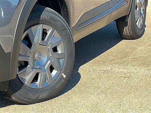 New 2026 Nissan Kicks S image 3