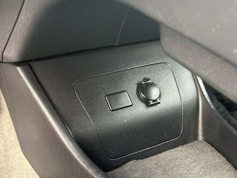Used 2015 Toyota Prius Two FWD image 24