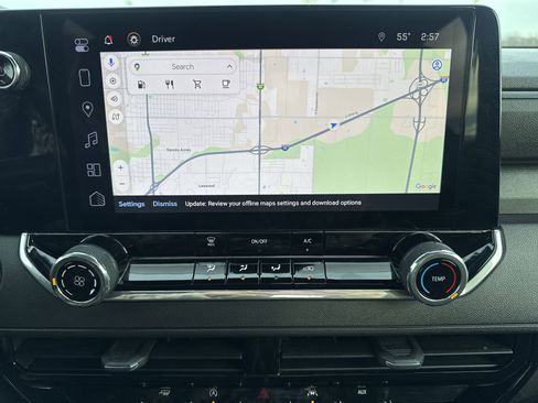 Used 2024 Chevrolet Colorado W/T image 18