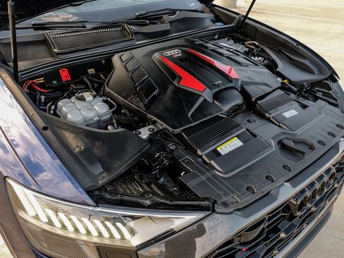 Used 2022 Audi RS Q8 image 64