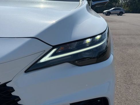 New 2026 Lexus RX 350h AWD/4WD image 9