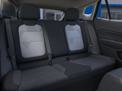 New 2026 Chevrolet Trax LS w/ LS Convenience Package FWD image 17