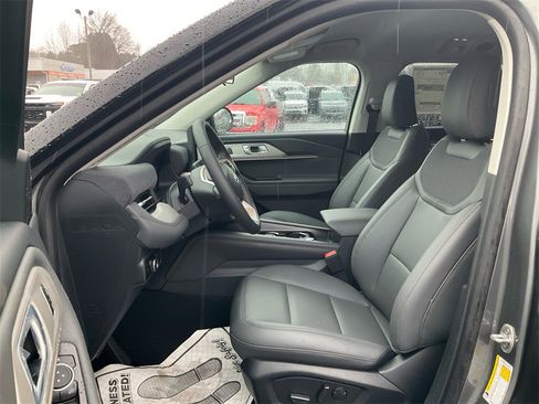 New 2026 Ford Explorer Active w/ Active Comfort Package image 16
