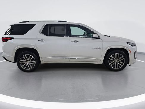 Certified 2023 Chevrolet Traverse High Country AWD/4WD image 2
