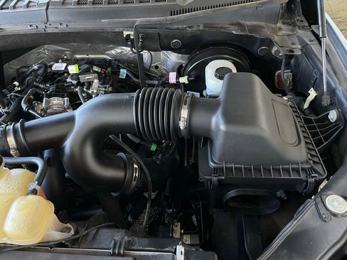 Used 2018 Ford F150 XL w/ Equipment Group 101A Mid image 15