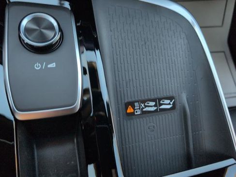 New 2025 Buick Enclave Preferred w/ Power Package image 32