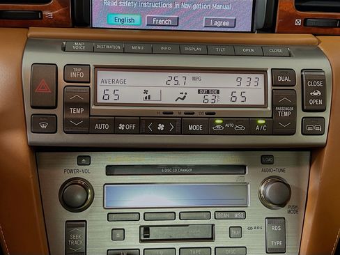 Used 2004 Lexus SC 430 Convertible image 25