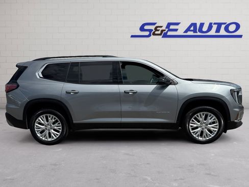 Used 2025 GMC Acadia Elevation w/ Elevation Premium Package AWD/4WD image 6