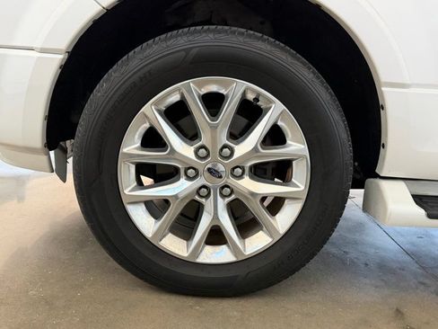 Used 2015 Ford Expedition Limited AWD/4WD image 11