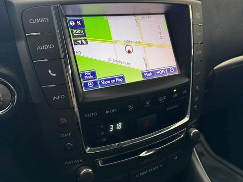 Used 2013 Lexus IS 250C w/ Luxury Pkg RWD image 29