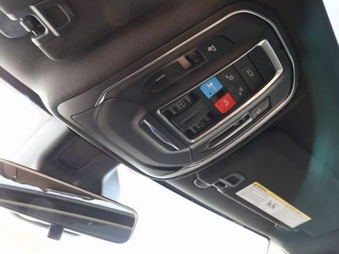 New 2025 Jeep Grand Cherokee Laredo X w/ Luxury Tech Group I AWD/4WD image 36
