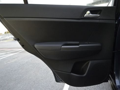 Used 2020 Kia Sportage LX image 49