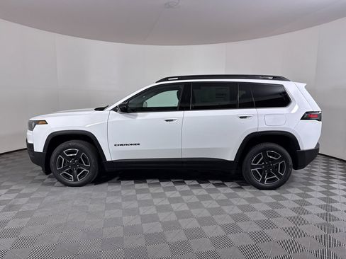 New 2026 Jeep Cherokee Laredo AWD/4WD image 13