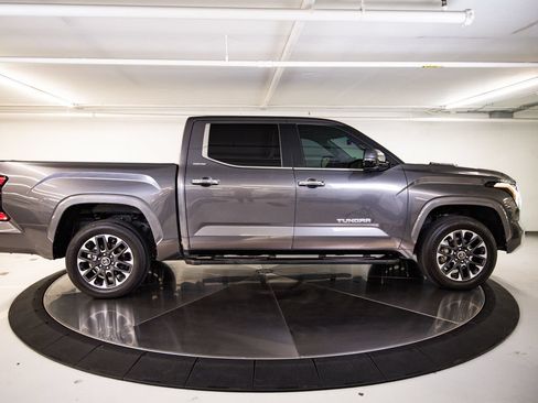 Used 2024 Toyota Tundra Limited AWD/4WD image 8
