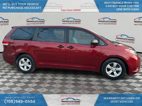 Used 2011 Toyota Sienna CE image 8