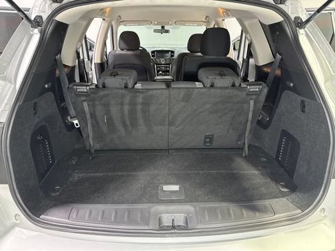 Used 2020 Nissan Pathfinder S FWD image 26
