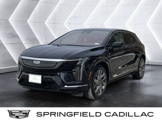 Used 2025 Cadillac Optiq Luxury 2 w/ LPO, Floor Liner Package AWD/4WD video 1