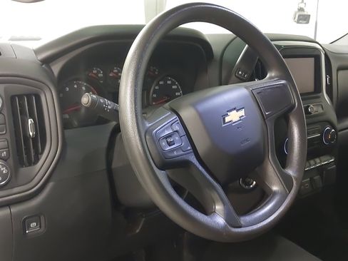 Used 2024 Chevrolet Silverado 2500 Custom w/ Custom Convenience Package AWD/4WD image 17