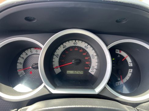 Used 2012 Toyota Tacoma PreRunner w/ SR5 Pkg RWD image 19