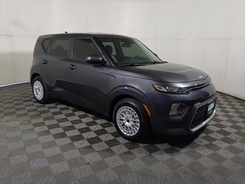 Used 2020 Kia Soul LX FWD image 13